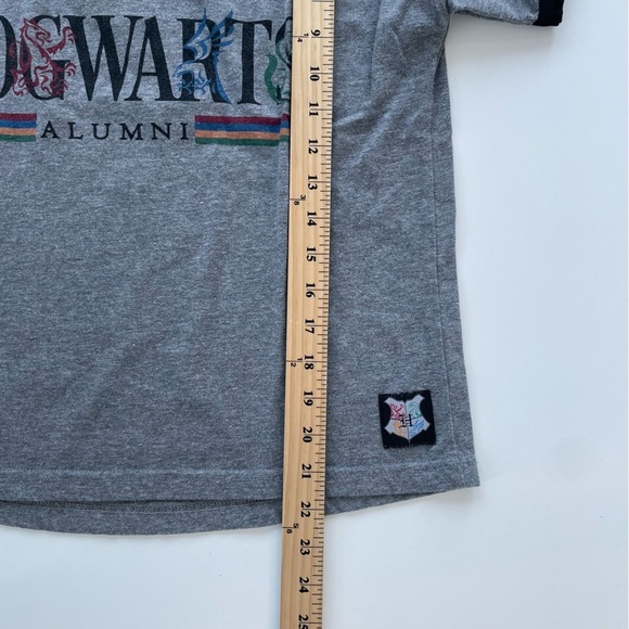 Universal Studies Women's Harry Potter Hogwarts Alumni Ringer Tee Size Medium - Picture 6 of 6